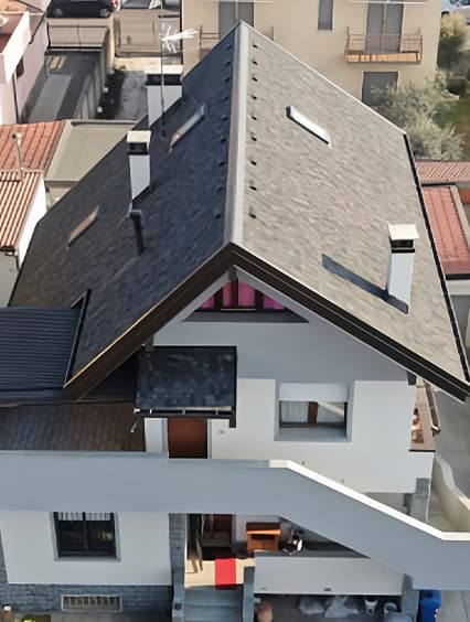 Ispezione tecnica del tetto tramite drone per il controllo delle infiltrazioni e lo stato delle tegole -Edilforniture.
